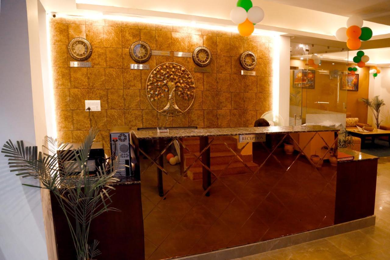 แอร์พอร์ต โฮเต็ล ทศรี Hotel นิวเดลี ภายนอก รูปภาพ