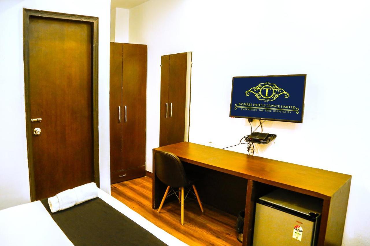 แอร์พอร์ต โฮเต็ล ทศรี Hotel นิวเดลี ภายนอก รูปภาพ